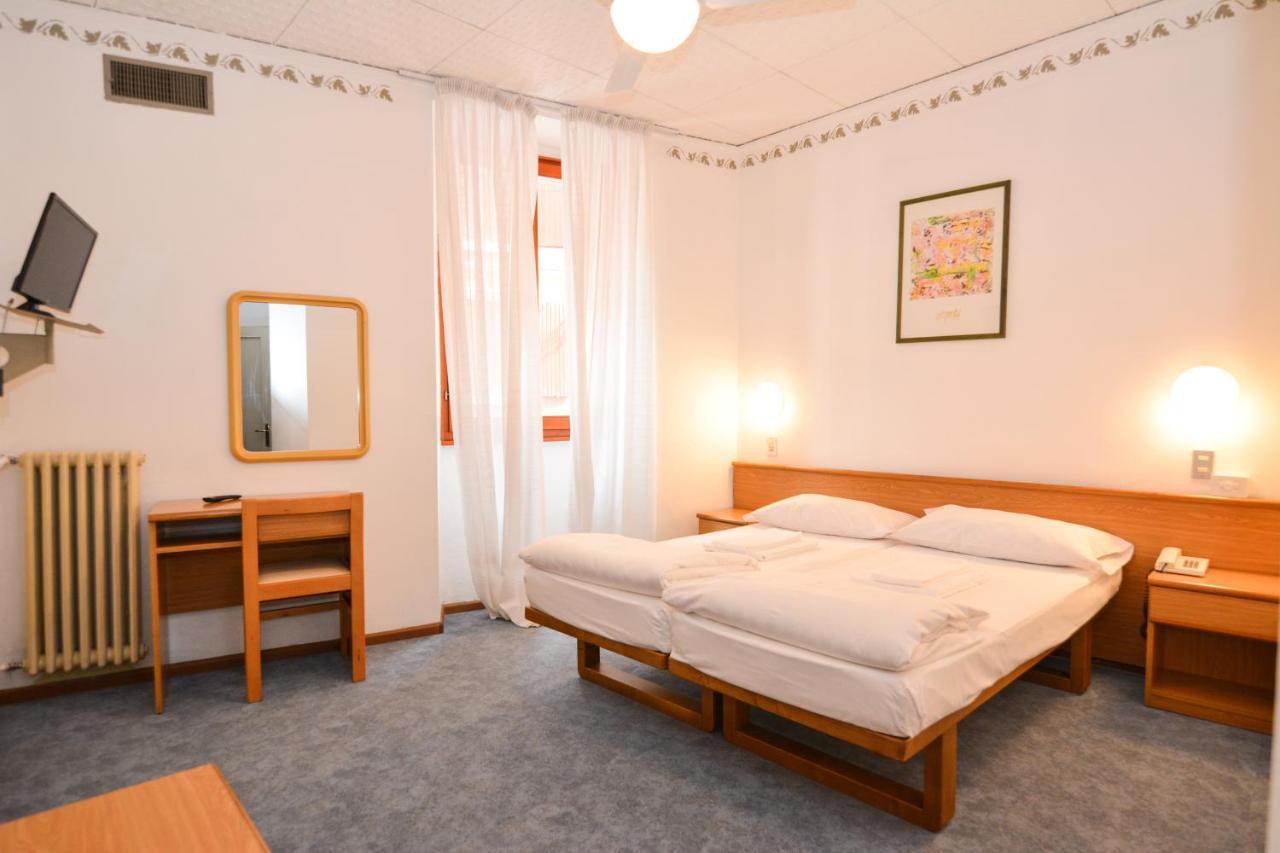 Hotel Modena Malcesine Buitenkant foto