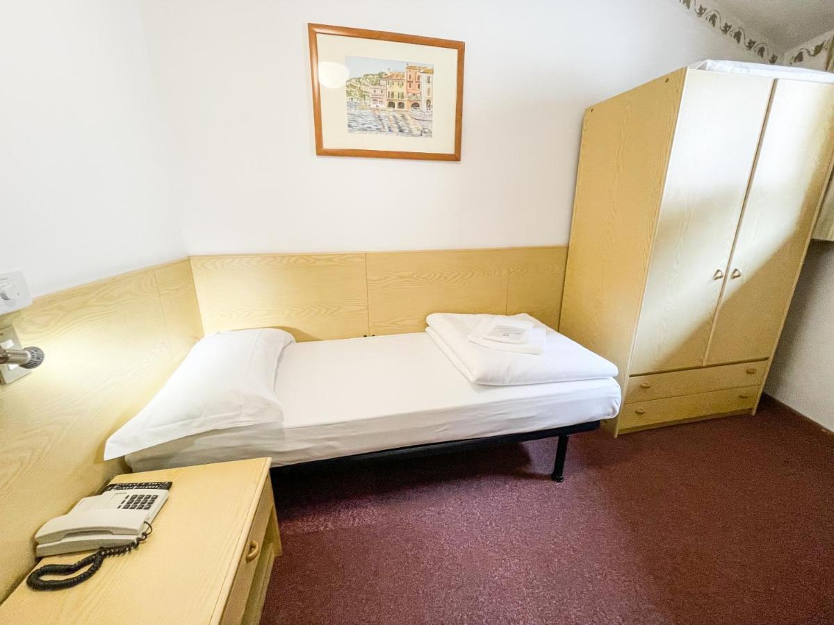 Hotel Modena Malcesine Buitenkant foto