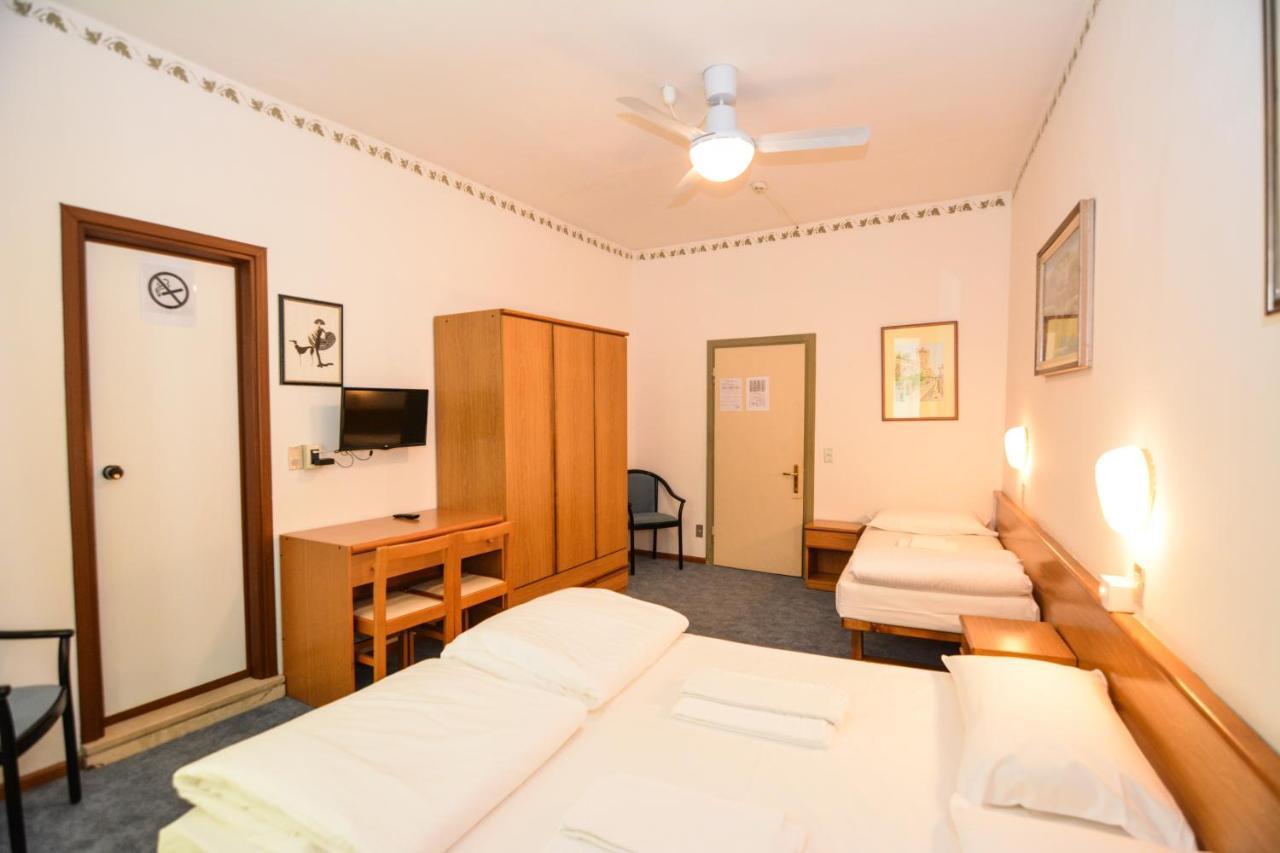Hotel Modena Malcesine Buitenkant foto