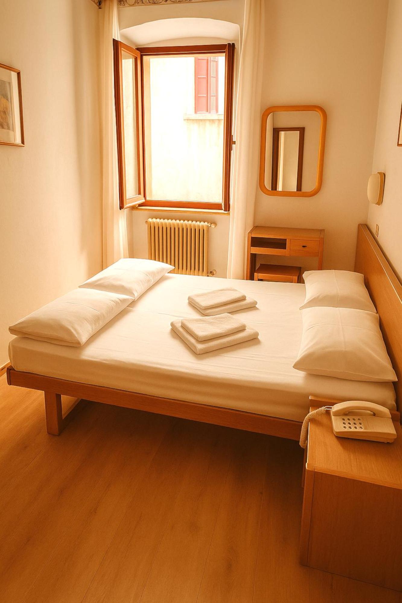 Hotel Modena Malcesine Buitenkant foto