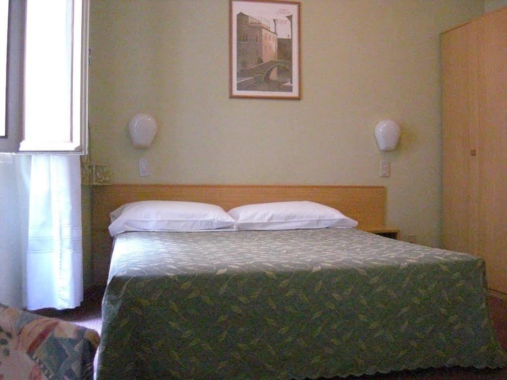 Hotel Modena Malcesine Buitenkant foto