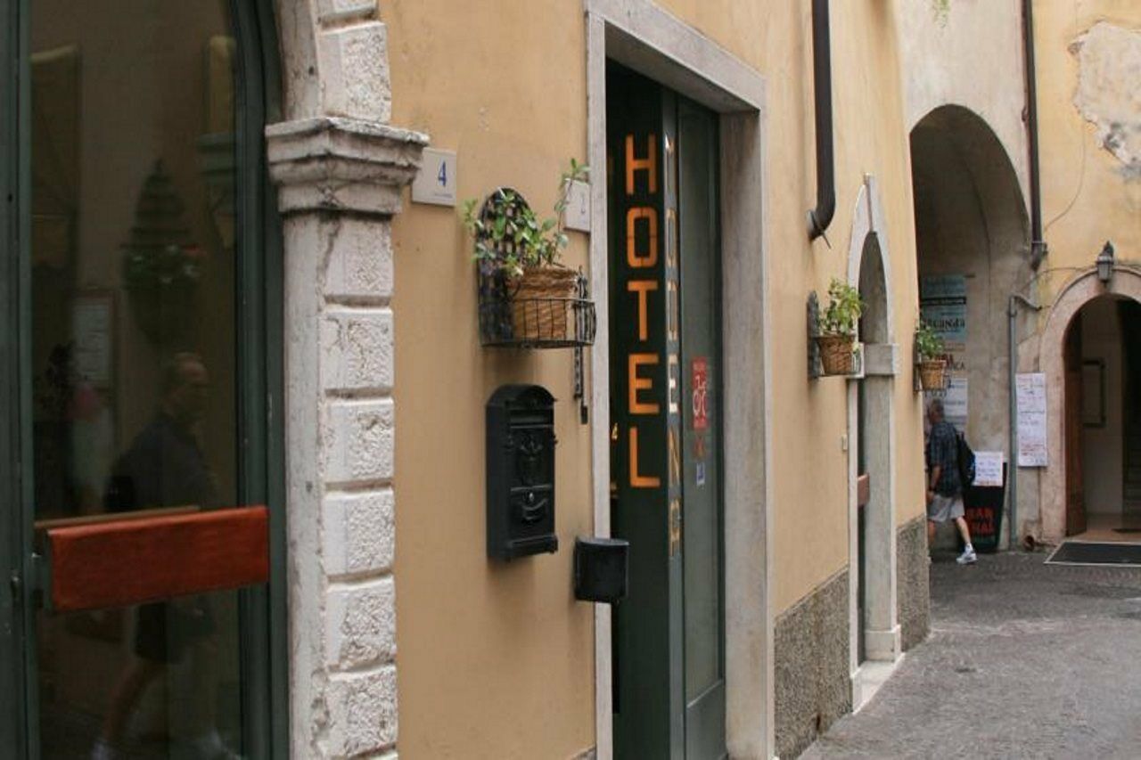 Hotel Modena Malcesine Buitenkant foto